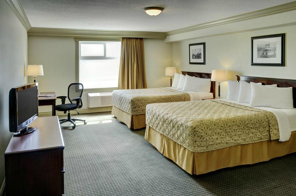 Chateau Nova Hotel 麦克默里堡 客房 照片