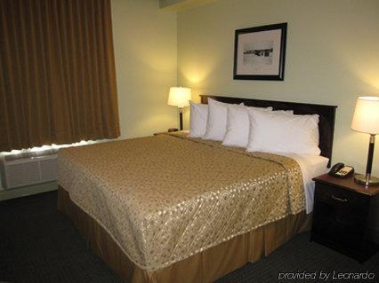Chateau Nova Hotel 麦克默里堡 客房 照片